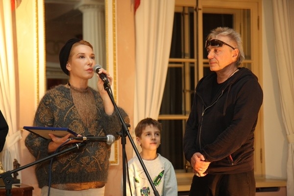 Константин Кинчев показал подросшего внука