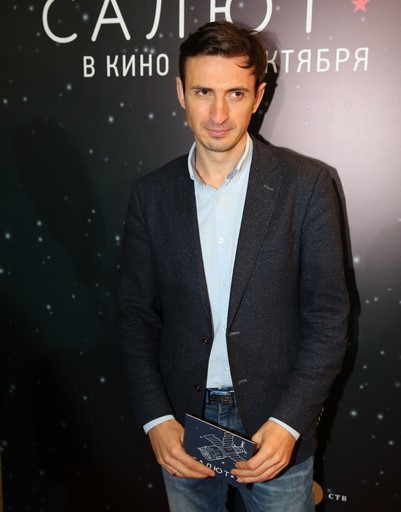 Лядова поддержала Вдовиченкова на премьере космического блокбастера