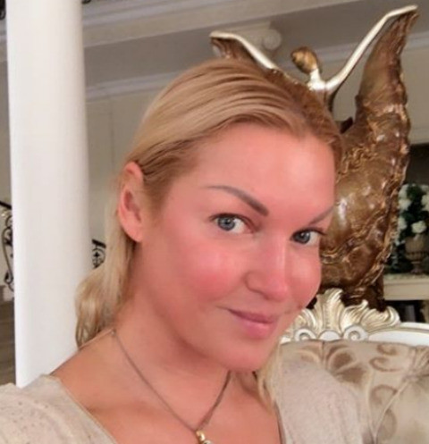 Анастасия Волочкова призналась в чувствах к бывшему возлюбленному-олигарху