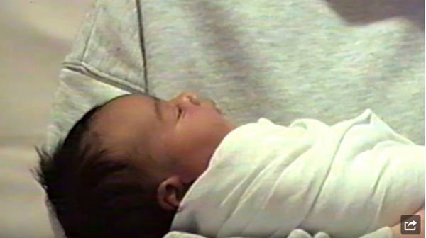 Появились первые снимки новорожденной дочери Ким Кардашьян
