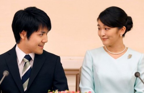 Свадьба японской принцессы с однокурсником перенесена на два года