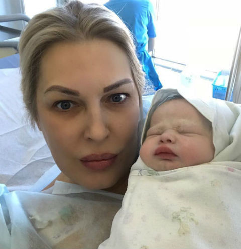 Звезда «Битвы экстрасенсов» Елена Ясевич едва не умерла при родах 