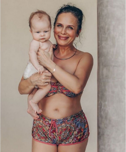Рита Дакота привела в восторг фанатов фотографией мамы с дочкой