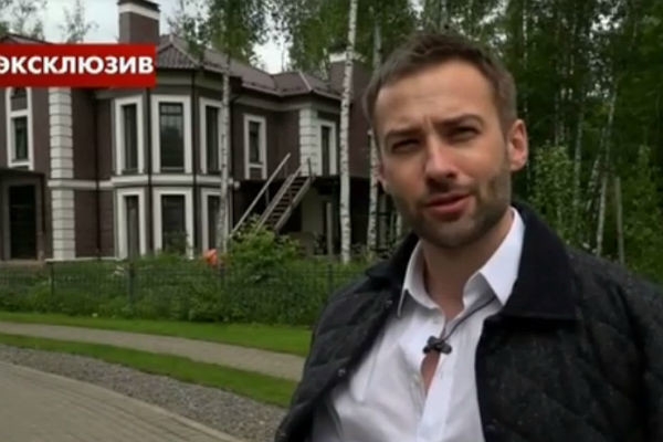 У Дмитрия Шепелева отберут загородный дом за долги