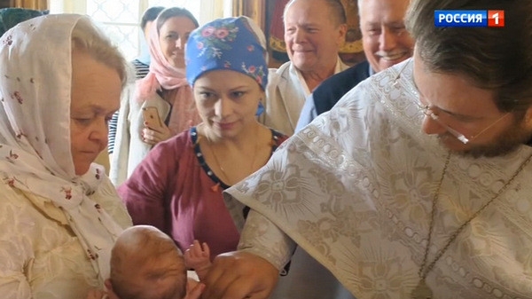 70-летний Борис Галкин крестил восьмимесячную дочь