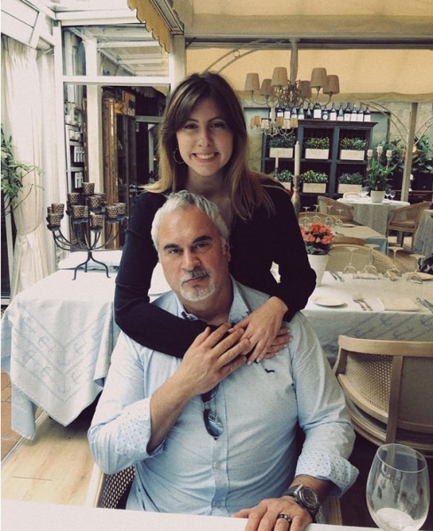 Дочь Валерия Меладзе поделилась архивным снимком своих родителей