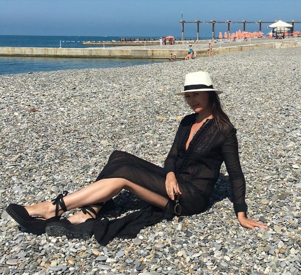 Оксана Федорова призналась, что ей помогает сохранять роскошный внешний вид