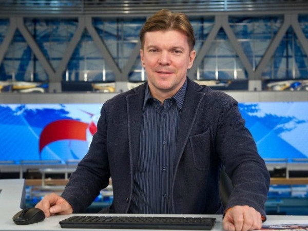 Кирилл Клейменов попрощался с должностью ведущего программы «Время»