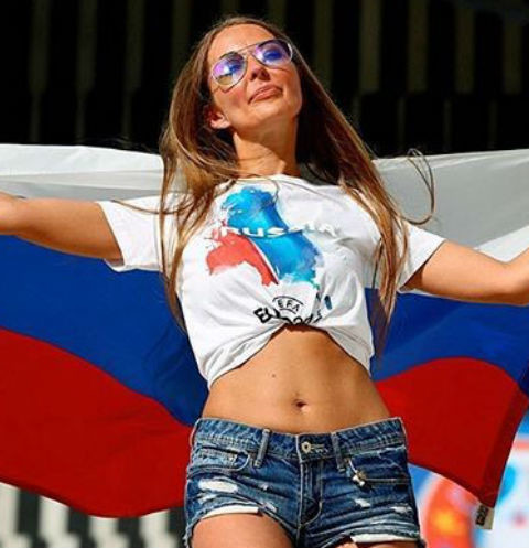 «Россиянки вправе заниматься сексом, с кем хотят»: как объяснить тягу к иностранным фанатам