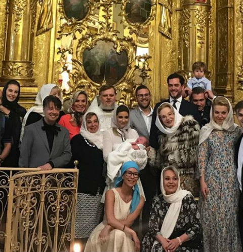 Галина Юдашкина крестила младшего сына 