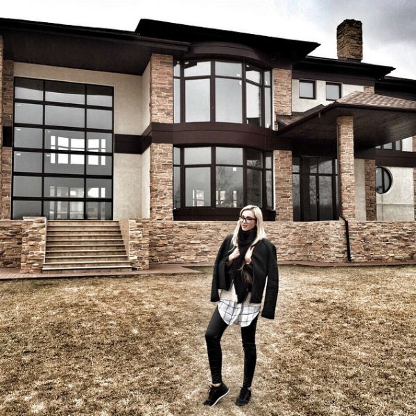 Дмитрий Тарасов продает загородный дом за 78 миллионов рублей