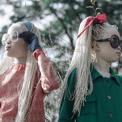 Мода в Instagram: 5 аккаунтов блогеров-близнецов, которых объединяет не только внешность, но и стиль 