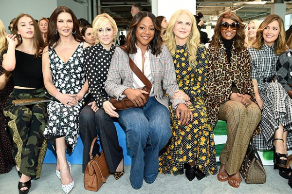Неделя моды в Нью-Йорке: Кэтрин Зета-Джонс, Николь Кидман, Эшли Грэм и другие на показе Michael Kors 