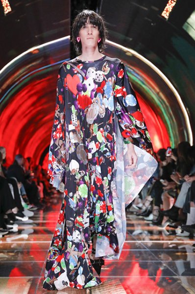 Неделя моды в Париже: Наталья Водянова, Рената Литвинова и другие на показах Balenciaga и Poiret 