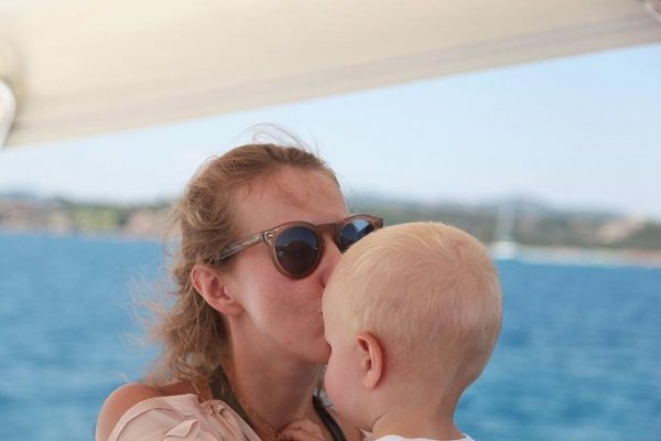 Беременная Ксения Собчак обновила блог трогательными фото с сыном Платоном