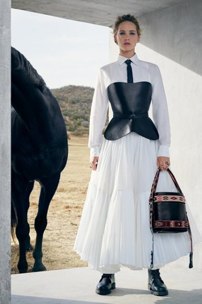 Дженнифер Лоуренс снялась в невероятной мексиканской фотосессии для Dior