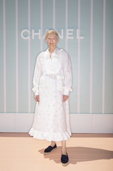Лили-Роуз Депп стала главной звездой показа Chanel в Банкоке 