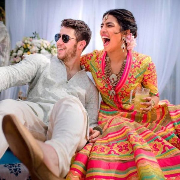Свадьба Приянки Чопра и Ника Джонаса: в сеть попали фото роскошных нарядов невесты
