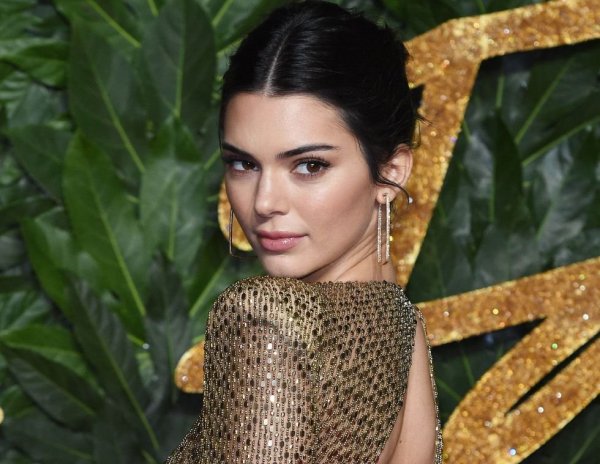 Kendall Jenner appeared in a transparent dress – Celebrity News