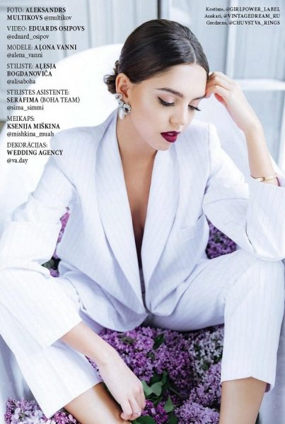 Московская модель Алена Ванни украсила обложку L’Officiel Wedding