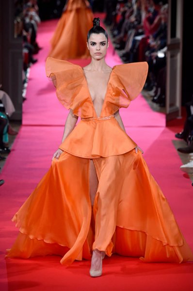 Неделя высокой моды в Париже: Яна Рудковская и другие на показе Yanina Couture 