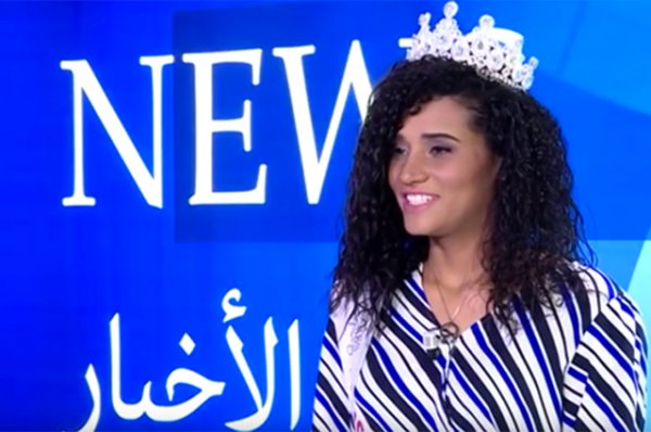 "Мисс Алжир" раскритиковали за "слишком темный" для королевы красоты цвет кожи 