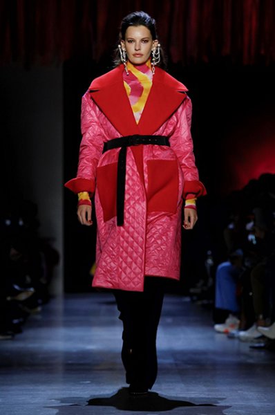 Неделя моды в Нью-Йорке: Белла Хадид, Эшли Грэм, Кэндис Свейнпол на показе Prabal Gurung осень-зима 2019/2020 