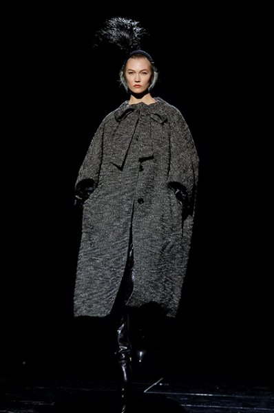 Неделя моды в Нью-Йорке: Джиджи Хадид, Шейлин Вудли, Катя Клэп и другие на показе Marc Jacobs осень-зима 2019/2020 