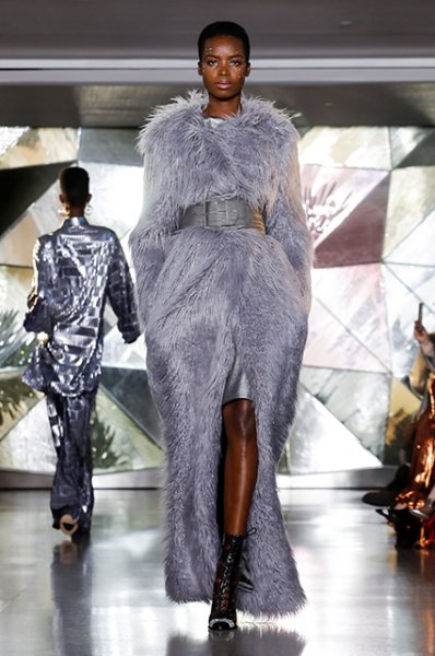 Неделя моды в Нью-Йорке: Эшли Грэм на показе Christian Siriano сезона осень/зима-2019/2020 