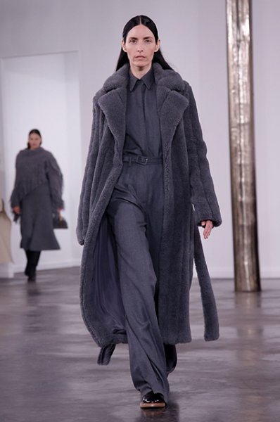 Неделя моды в Нью-Йорке: Каролина Куркова на показе Gabriela Hearst сезона осень-зима 2019/2020 
