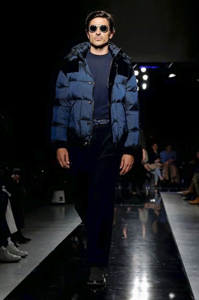 Неделя моды в Милане: Наоми Уоттс и Розамунд Пайк на показе Giorgio Armani сезона осень-зима 2019/2020 