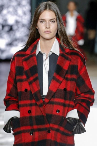 Неделя моды в Париже: Белла Хадид на показе Redemption осень-зима 2019/2020 