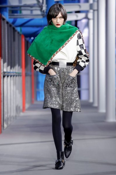 Неделя моды в Париже: Эмма Стоун, Сиенна Миллер, Алисия Викандер, Наталья Водянова на показе Louis Vuitton 