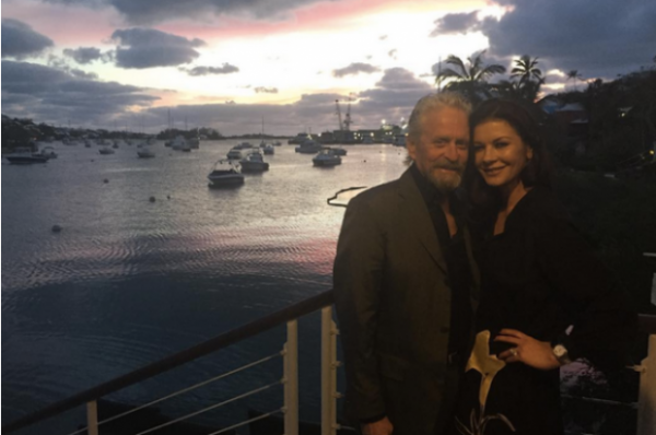 Кэтрин Зета-Джонс и Майкл Дуглас отдыхают на Бермудских островах