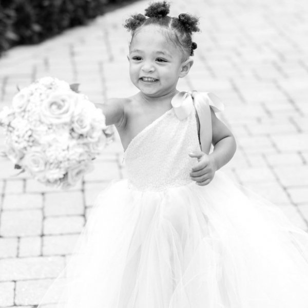 Серена Уильямс похвасталась восхитительными фотографиями своей 2-летней дочери