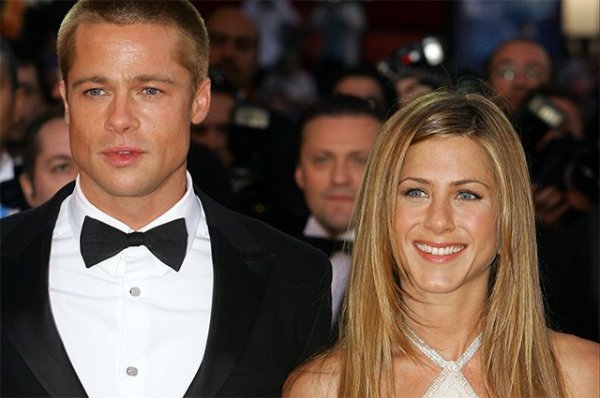 An American tabloid reported that Brad Pitt and Jennifer Aniston are living together