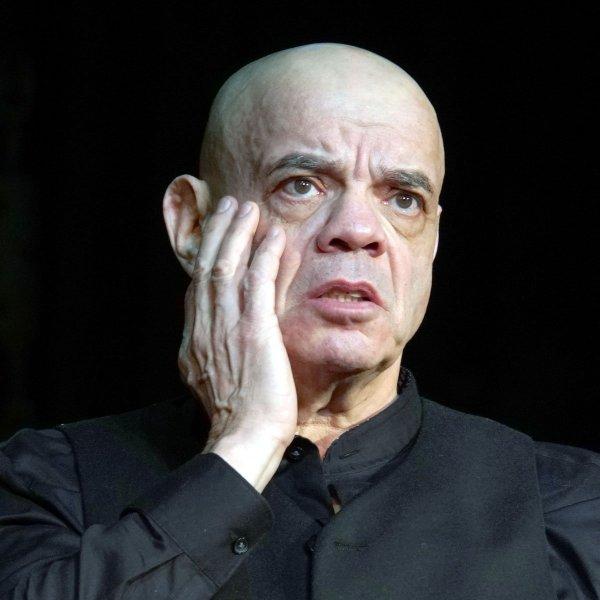 Konstantin Raikin was fired from the post of artistic director of his own theater school