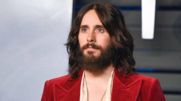 Jared Leto showed people his twin brother