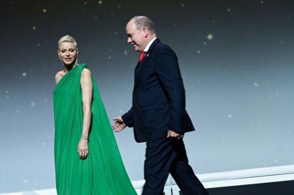 Princess Charlene of Monaco wore a ridiculous dress-&quot ;curtain"
