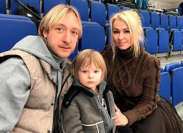 Yana Rudkovskaya's son burst into tears after the show