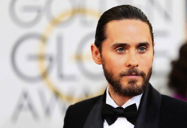 Jared Leto seduces fans with his outrageous outfit