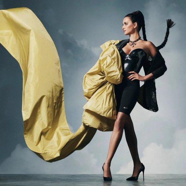 Penelope Cruz appeared in latex on the cover of Vogue