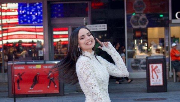 I'm getting married: Sofia Carson is starting to get used to long white dresses