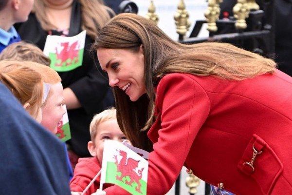 From cold to passionate: Kate Middleton decided to turn heads