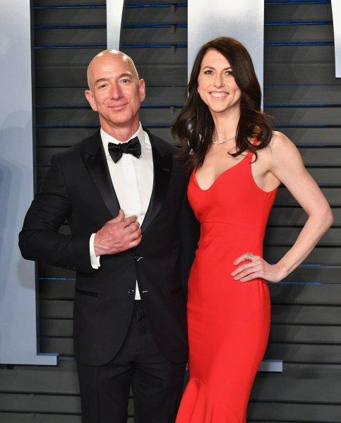 Two years of marriage: Billionaire Jeff Bezos' ex-wife is divorcing again