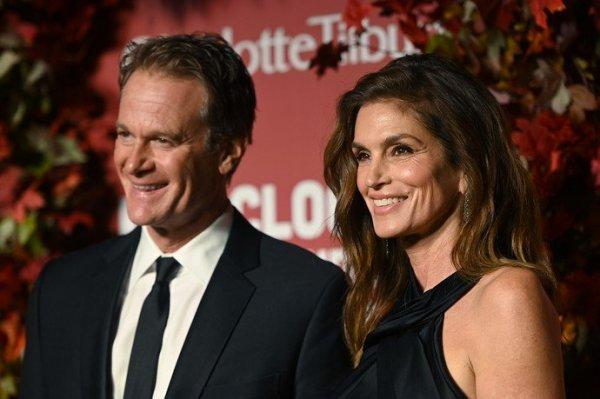 Cindy Crawford came to Casamigos dressed as a saloon girl