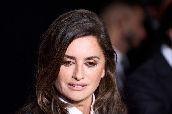 Penelope Cruz chose classic when she appeared at the premiere of 