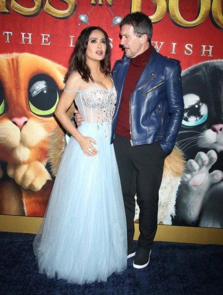 Salma Hayek in a princess dress and Antonio Banderas in a motorcycle jacket shone at the premiere