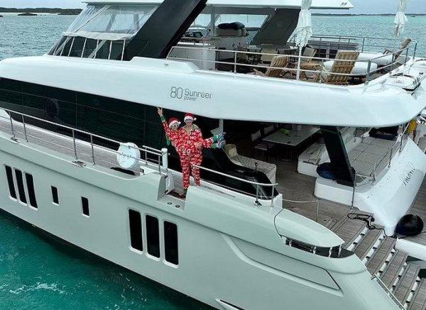 Millionaire's Christmas: Paris Hilton Celebrated in Pajamas in the Ocean