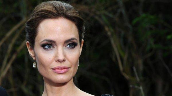 Angelina Jolie accused Brad Pitt of financial fraud